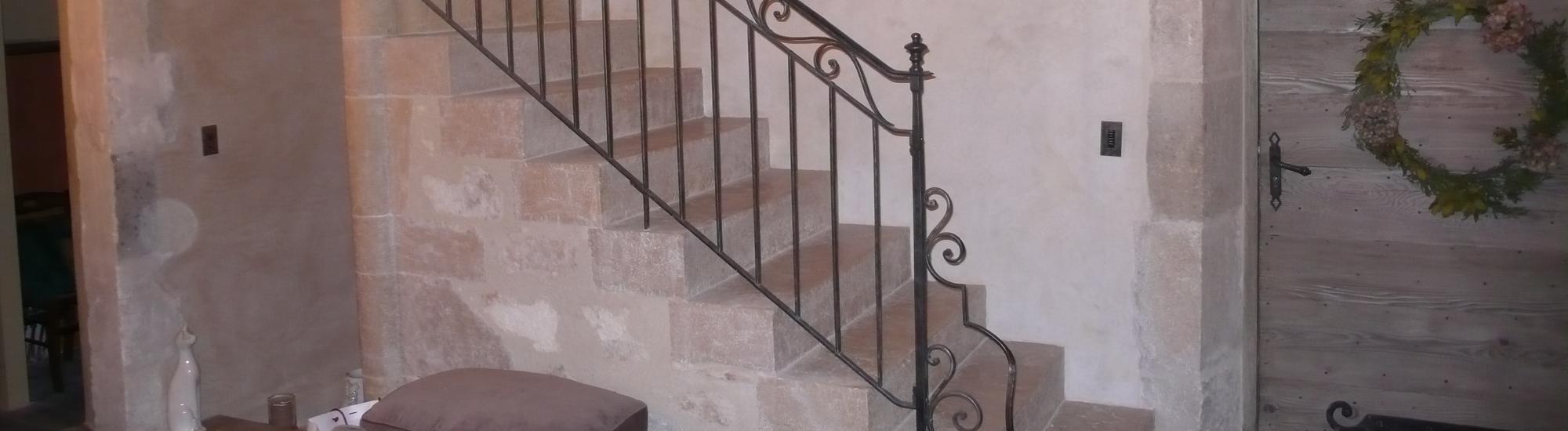 Garde-Corps et rampe d'escaliers en fer forgé de style XVIII ème